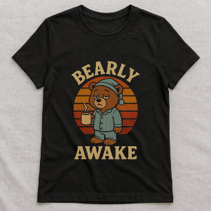 T-shirt Ourson Café du Matin Tee ; Ourson à peine réveillé