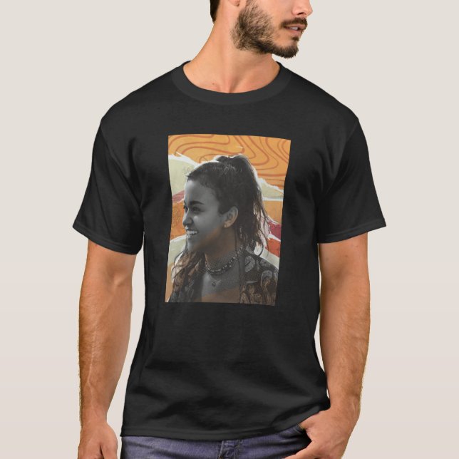 T-shirt Outer Banks Season 3 Kiara Mixed Media Collage Por (Devant)