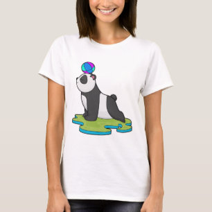 T-shirt Panda at yoga