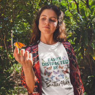 T-shirt Papillon facilement distrait par les papillons