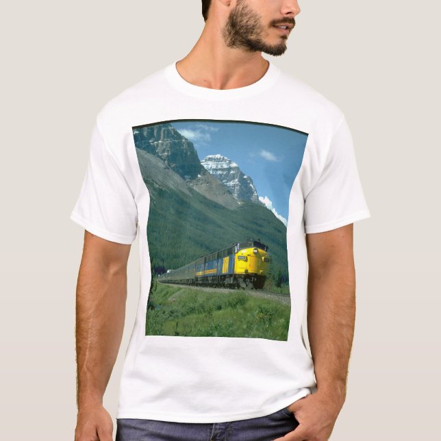 T-shirt Par l'intermédiaire du train #2_Trains d'avances (Devant)