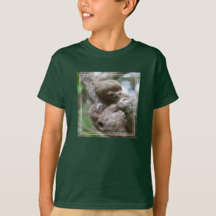 T-shirt Paresseux bébé avec sa mère suspendue à un arbre