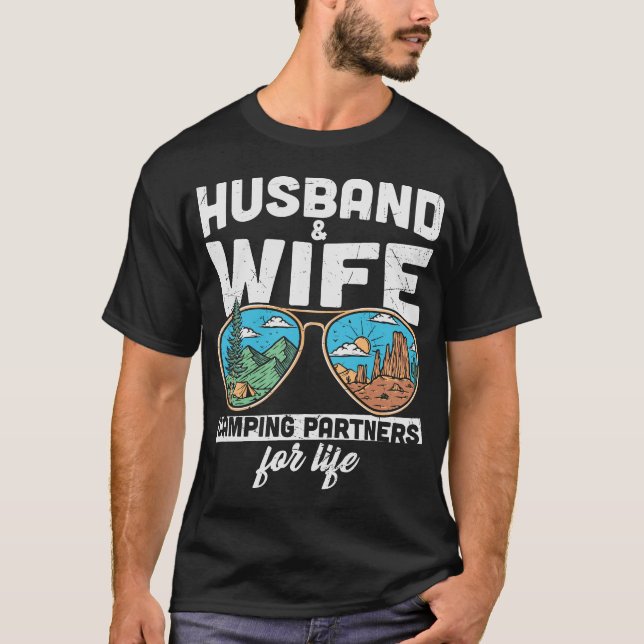 T-shirt Partenaires De Camping Mari Et Femme Pour La Vie (Devant)