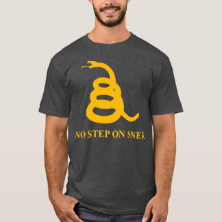 T-SHIRT PAS D'ÉTAPE SUR L'OR NEK