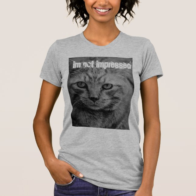 T-shirt Pas impressionné (Devant)