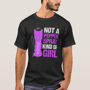 T-shirt Pas un vaporisateur de poivre genre de fille pour