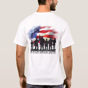 T-shirt Patriotique jamais reculer