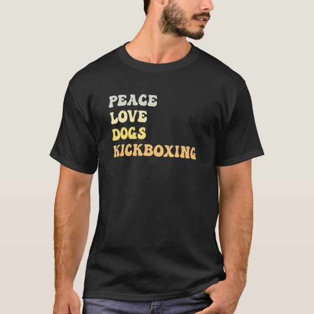 T-shirt Peace Love Dogs Kickboxing  Retro (Devant)