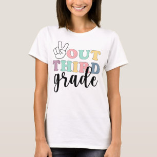 T-shirt Peace Out troisième classe de 2022 gradu