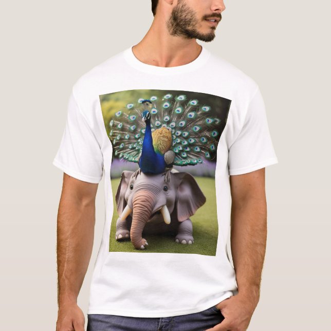 T-shirt "Peacock’s Playful Pounce - Bold Tee" (Devant)