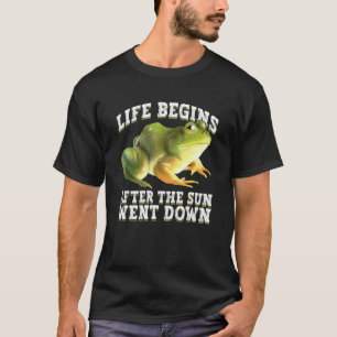 T-shirt Pêche de nuit à la fourche et capture de grenouill