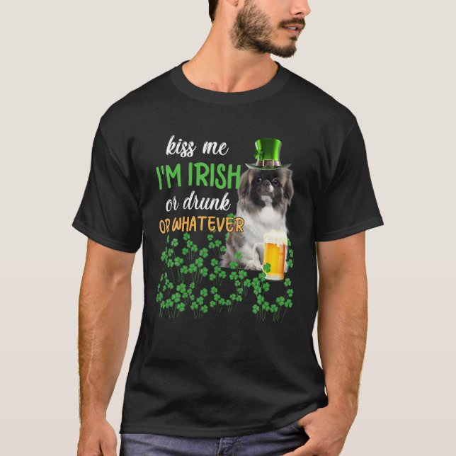 T-shirt Pekingese Kiss Me Je suis Irlandais Ou Irlandais O (Devant)