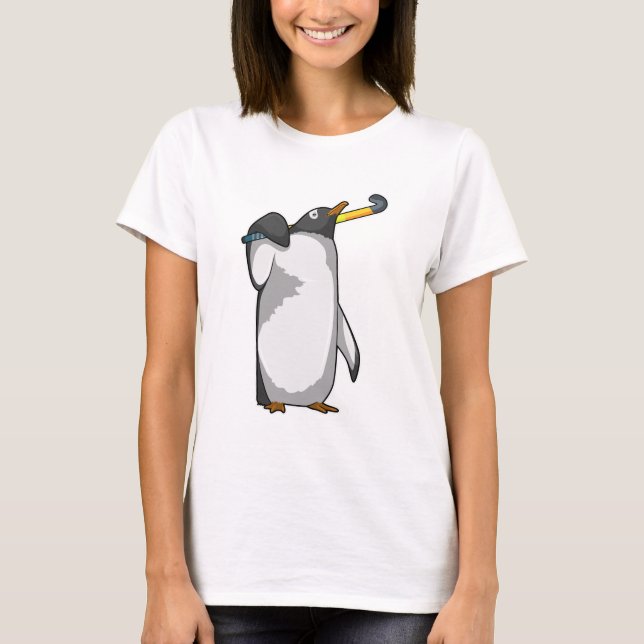 T-shirt Penguin at Hockey with Hockey stick (Devant)