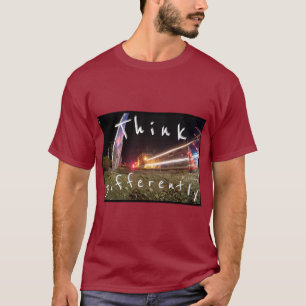T-shirt Penser différemment Maillot déroutant étendu