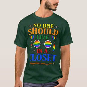 T-shirt Personne Ne Devrait Vivre Dans Le Mois De La Fiert