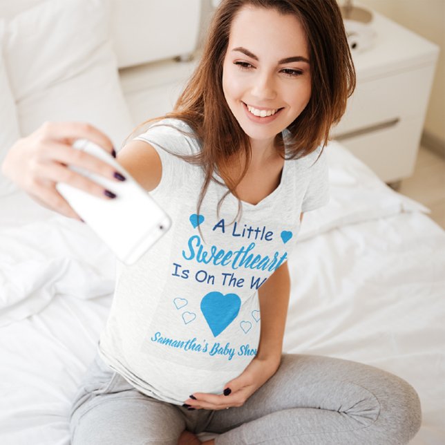 T-shirt Petit Baby shower de coeur (Créateur téléchargé)