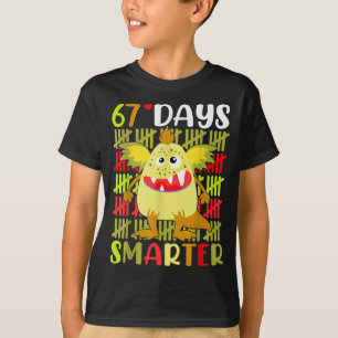 T-shirt Petit monstre 67 jours plus intelligent 67e jour é