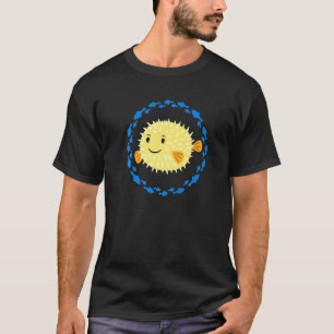 T-shirt Petit poisson-globe mignon qui rit dans un cercle