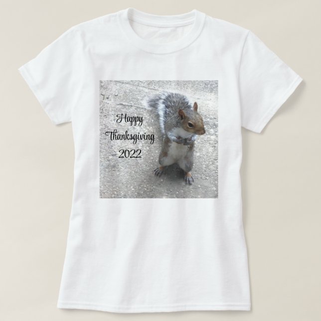 T-shirt Photo de Cute Little Squirrel avec Queue Fluffy (Design devant)