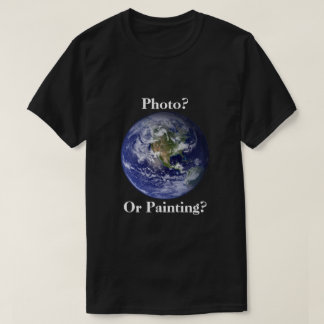 T-shirt Photo ou peinture ? Terre plate
