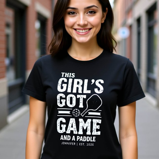 T-shirt Pickleball Drôle Dire Girl Cadeau Personnalisé (pickleball gift personalized funny shirt women typography birthday christmas club mom friend)
