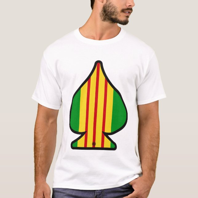 T-shirt Pièce en t d'as de pique du Vietnam (Devant)