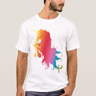 T-shirt Pièce en t de licorne d'arc-en-ciel