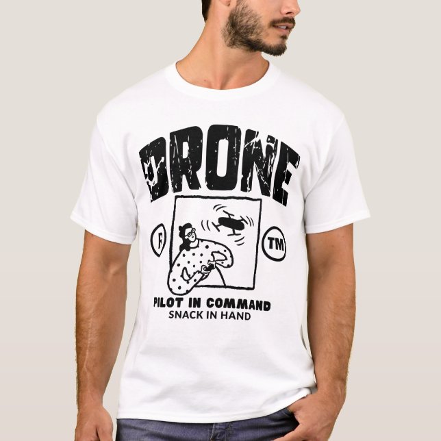 T-shirt Pilote de drone en commande snack à la main (Devant)