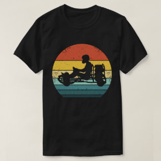 T-shirt Pilote de karting Go vintage dans un Sunset rétro