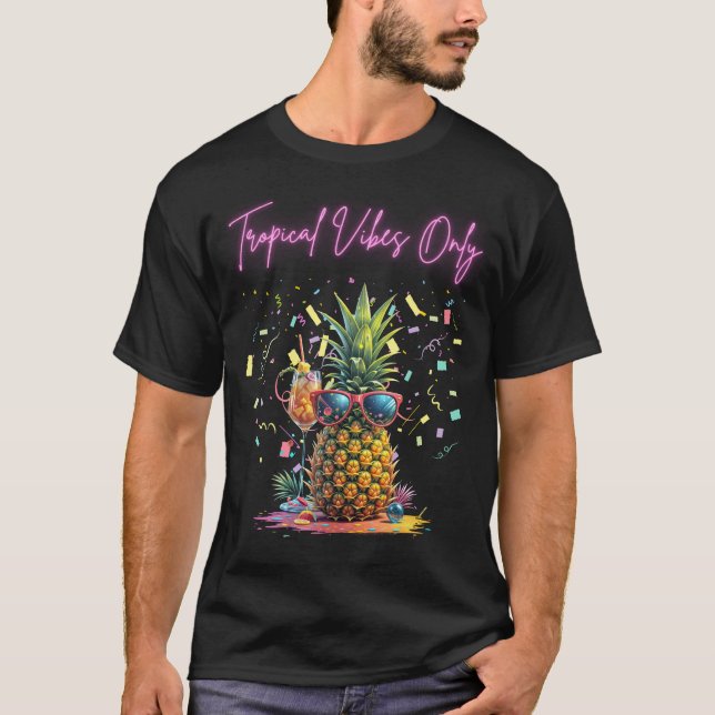 T-shirt Pineapple with Tropical Vibes (Devant)