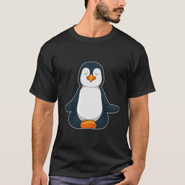 T-shirt Pingouin au Yoga Fitness en Assis (Devant)