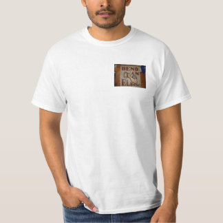 T-shirt pliez un coude
