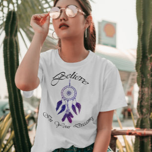 T-shirt Plumes violettes vintages Croyez en vos rêves