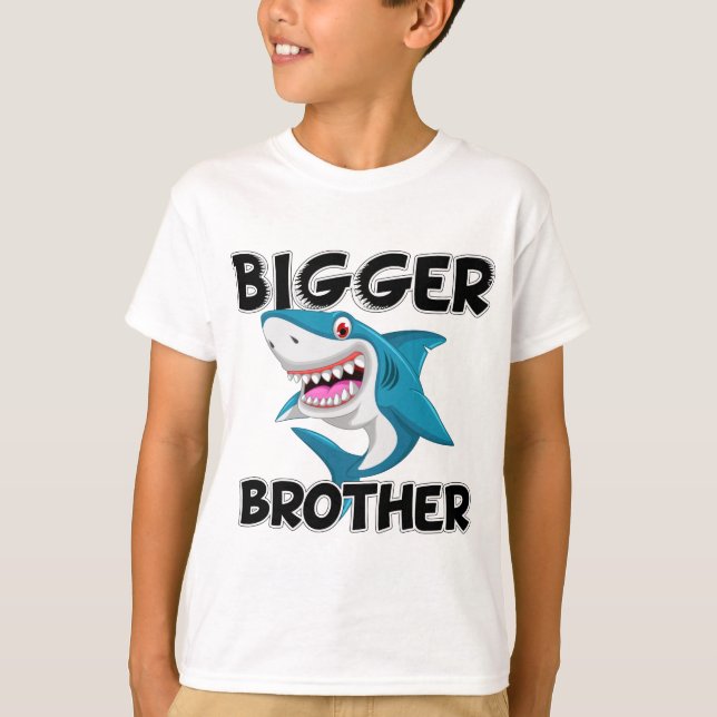 T-shirt Plus grand requin frère (Devant)