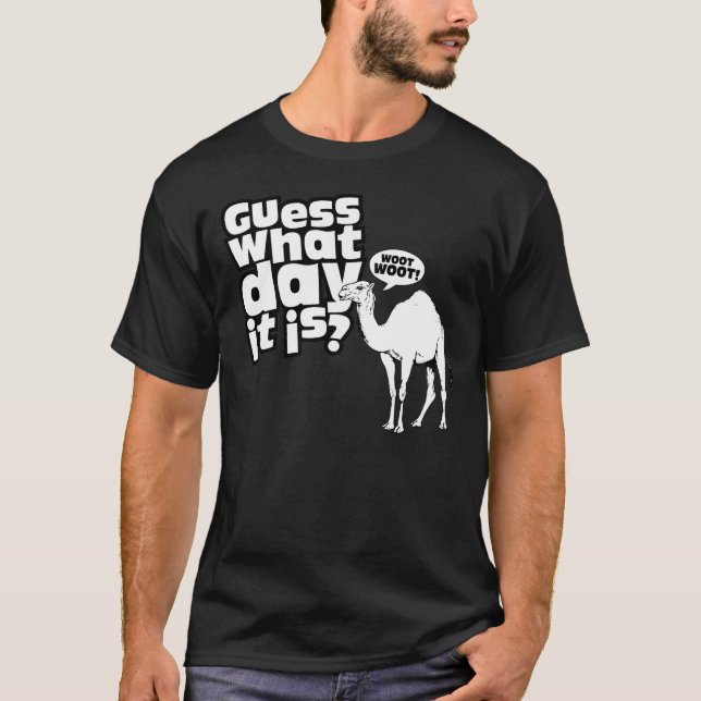 T-shirt Plus heureux qu'un chameau la journée en milieu de (Devant)
