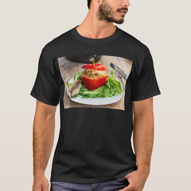 T-shirt Poivrons farcis au four avec sauce à la viande et  (Devant)