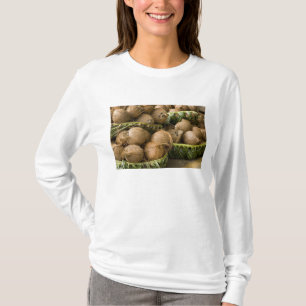 T-shirt Polynésie, Royaume des Tonga. Présentation de noix