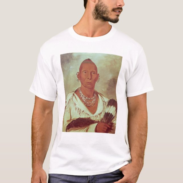 T-shirt Portrait de faucon noir, chef indien (Devant)