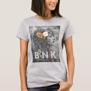 T-shirt Portrait de femme boho avec des fleurs – Noir et B
