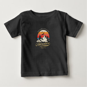 T-shirt Pour Bébé Appel de nature Mountain Adventure Await