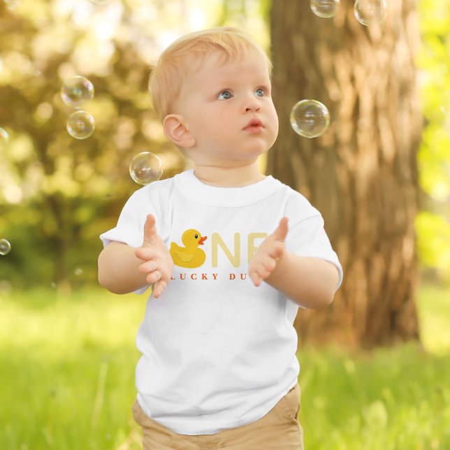 T-shirt Pour Bébé Chemise de premier anniversaire d'un canard chance (Birthday Boy Tee)