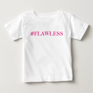 T-shirt Pour Bébé Elle est sans faute