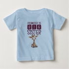 Jolie girafe grande sœur rose