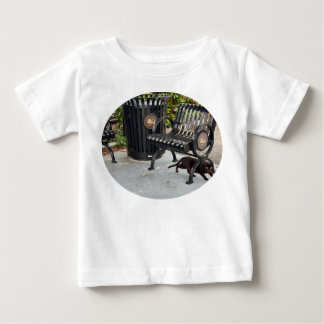 T-shirt Pour Bébé Kitty dans le parc