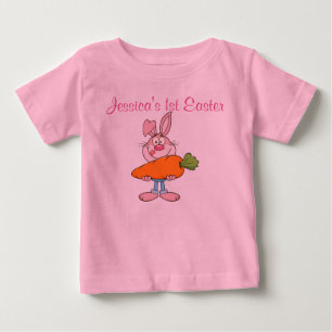 T-shirt Pour Bébé Lapin Rose Tenant Énorme Carotte Personnalisé Rose