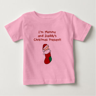 T-shirt Pour Bébé Le cadeau de Noël de maman et papa