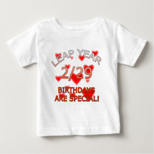 T-shirt Pour Bébé Les anniversaires d'année bissextile sont spécia
