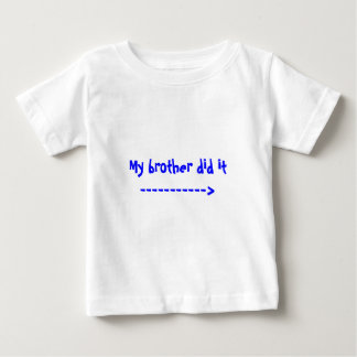 T-shirt Pour Bébé Mon frère l'a fait —>