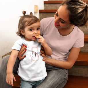 T-shirt Pour Bébé Monogramme de nom personnalisé moderne rose pastel