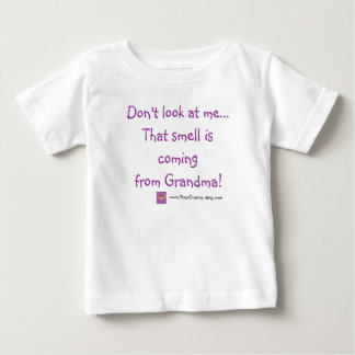 T-shirt Pour Bébé Ne me regardez pas… que cette odeur vient de…